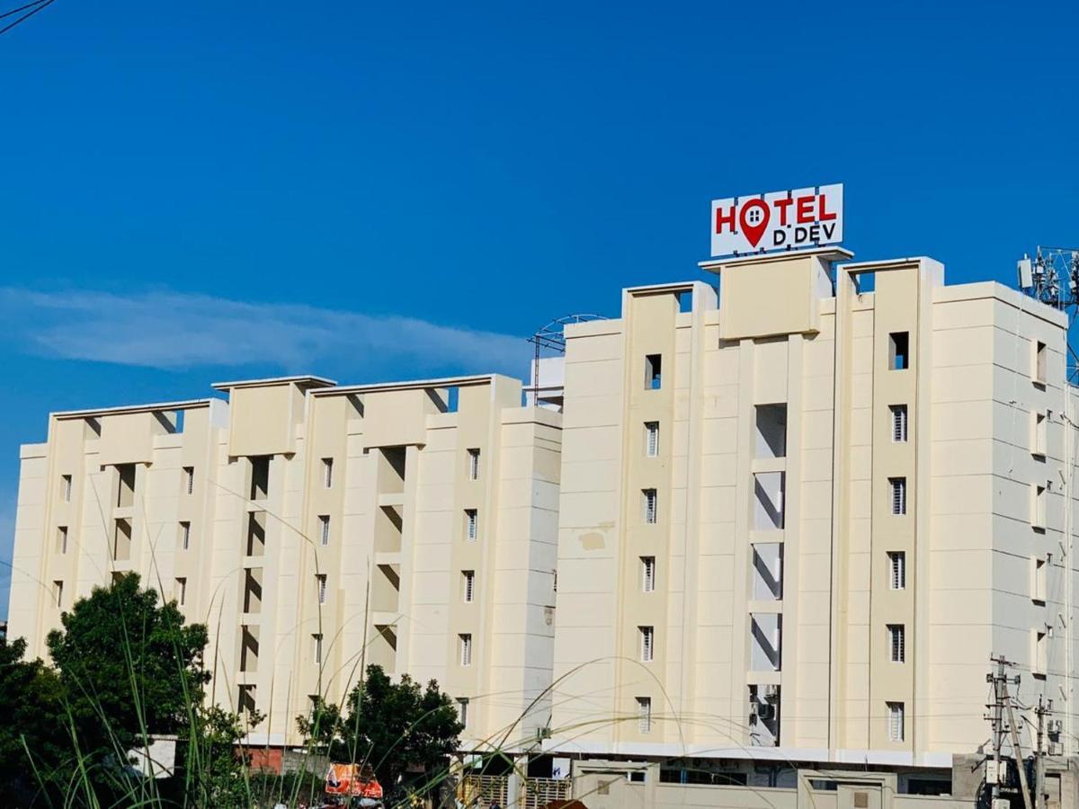 Vijayawāda Hotel D Dev מראה חיצוני תמונה