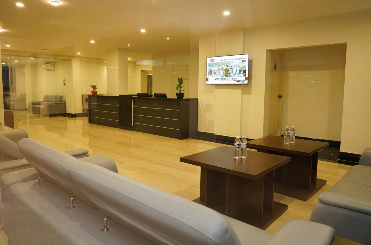 Vijayawāda Hotel D Dev מראה חיצוני תמונה
